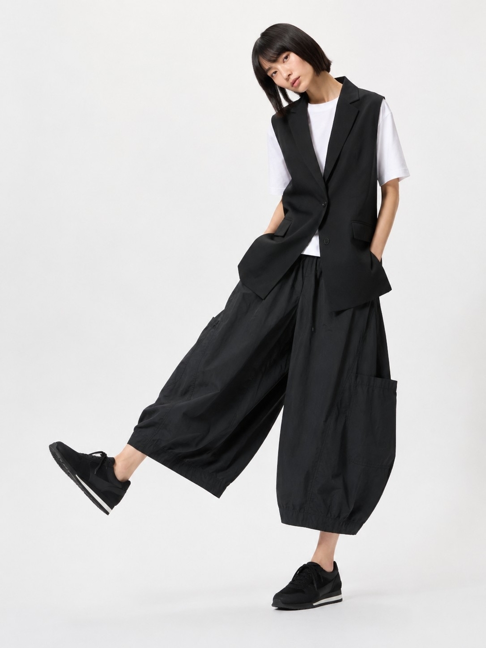 SUN KIM Wide-Leg BALLOON PARACHUTE Cargo Pocket Pants
